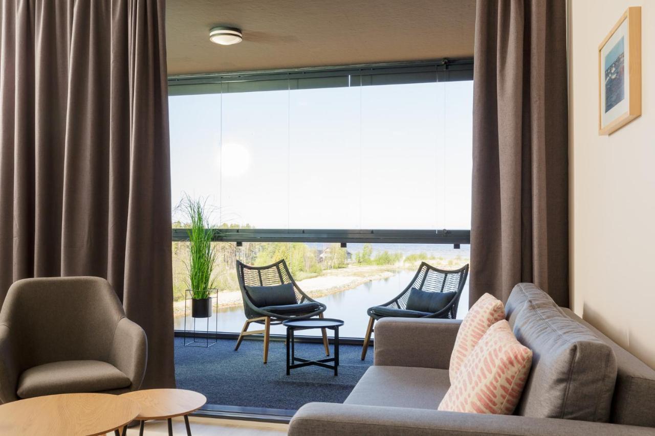 Marina Chalets Studios By Hiekka Booking - Sisaeltaeae Liinavaatteet Ja Loppusiivouksen Kalajoki Cameră foto